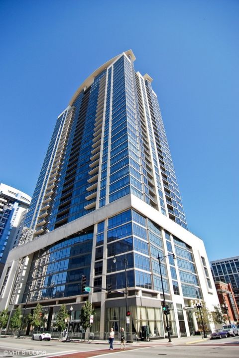 100 E 14th Street 903 Chicago IL 60605