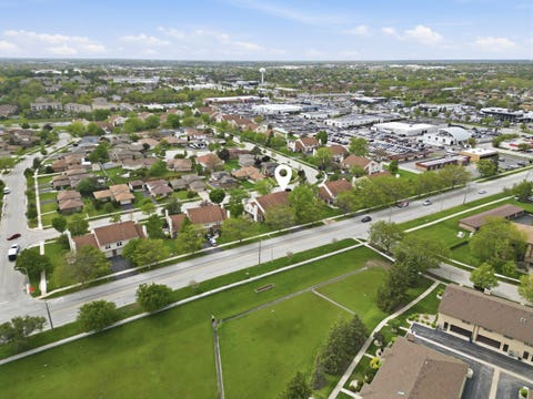 Tiny photo for 16030 84th Avenue, Tinley Park, IL 60487 (MLS # 12643047)