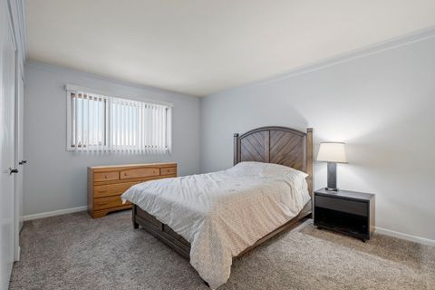 Tiny photo for 16345 Brementowne Drive, Tinley Park, IL 60477 (MLS # 12525388)