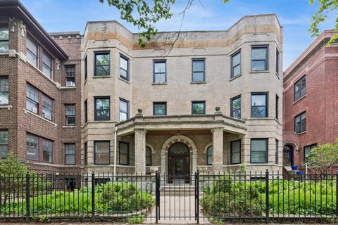 Photo of 1229 W North Shore Avenue #3W, Chicago, IL 60626 (MLS # 12658728)