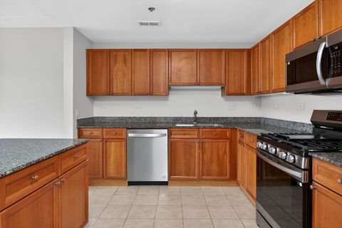 Tiny photo for 865 E 22nd Street #B412, Lombard, IL 60148 (MLS # 12580051)