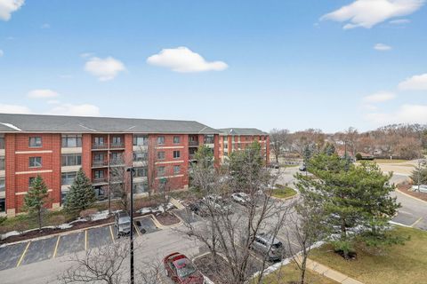 Tiny photo for 865 E 22nd Street #B412, Lombard, IL 60148 (MLS # 12580051)