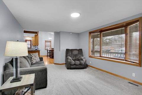 Tiny photo for 6393 Chicago Road, Yorkville, IL 60560 (MLS # 12594145)