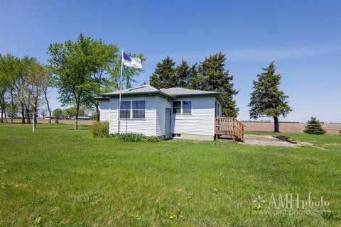 Tiny photo for 3743 S 8500 E Road, St. Anne, IL 60964 (MLS # 12623976)