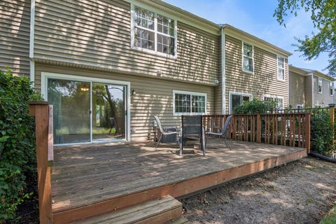 Tiny photo for 1651 College Green Drive, Elgin, IL 60123 (MLS # 12728657)