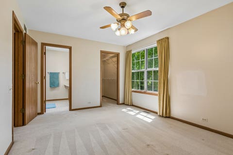 Tiny photo for 1651 College Green Drive, Elgin, IL 60123 (MLS # 12728657)