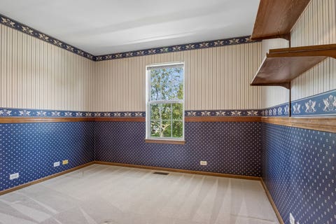 Tiny photo for 1651 College Green Drive, Elgin, IL 60123 (MLS # 12728657)