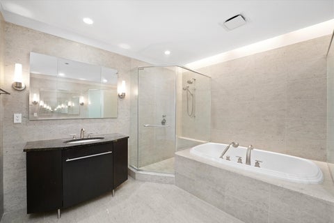 Tiny photo for 401 N WABASH Avenue #81F, Chicago, IL 60611 (MLS # 12732884)