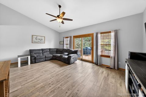 Tiny photo for 5802 Fieldstone Trail #5802, McHenry, IL 60050 (MLS # 12606312)