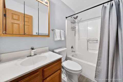 Tiny photo for 5802 Fieldstone Trail #5802, McHenry, IL 60050 (MLS # 12606312)