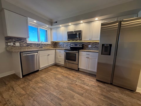 Tiny photo for 9386 Bay Colony Drive #3S, Des Plaines, IL 60016 (MLS # 12784607)