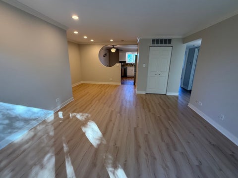 Tiny photo for 9386 Bay Colony Drive #3S, Des Plaines, IL 60016 (MLS # 12784607)