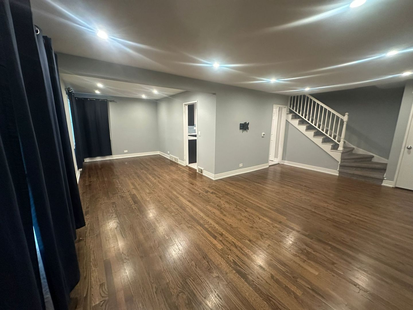 2543 Crawford Avenue 2543