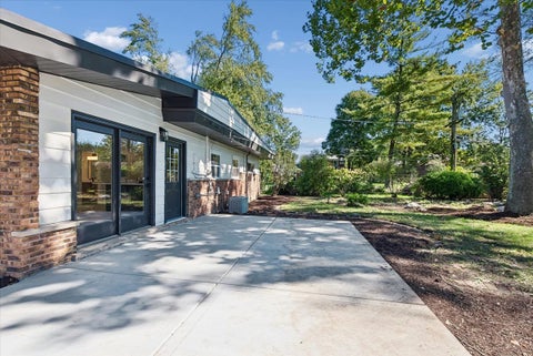 Tiny photo for 1901 W Plainfield Road, La Grange Highlands, IL 60525 (MLS # 12788675)