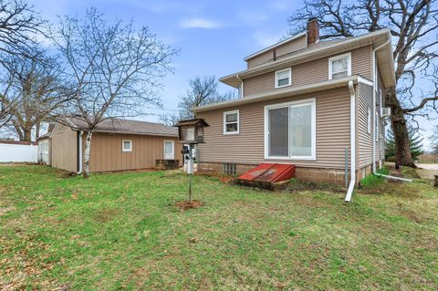 Tiny photo for 1587 34th Avenue, Moline, IL 61265 (MLS # 12612382)