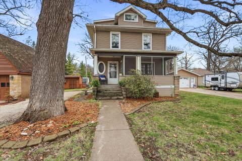 Tiny photo for 1587 34th Avenue, Moline, IL 61265 (MLS # 12612382)