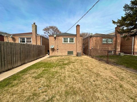 Tiny photo for 3135 W 38th Street, Chicago, IL 60632 (MLS # 12603804)