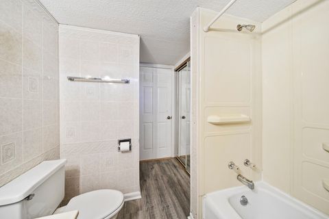 Tiny photo for 1421 Heather Drive, Aurora, IL 60506 (MLS # 12597137)