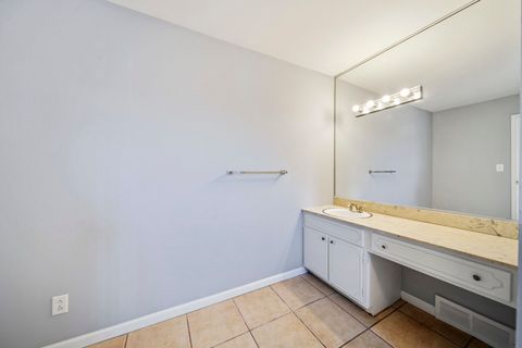 Tiny photo for 1421 Heather Drive, Aurora, IL 60506 (MLS # 12597137)