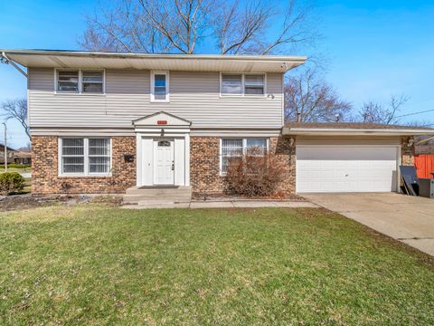 Photo of 1421 Heather Drive, Aurora, IL 60506 (MLS # 12597137)