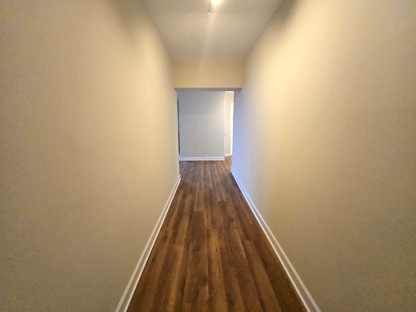 4980 N Marine Drive 1136