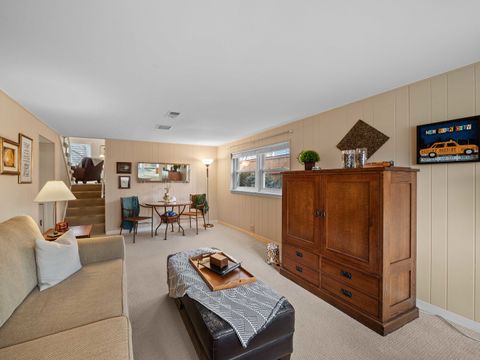 Tiny photo for 925 N Pecos Avenue, Mount Prospect, IL 60056 (MLS # 12570964)