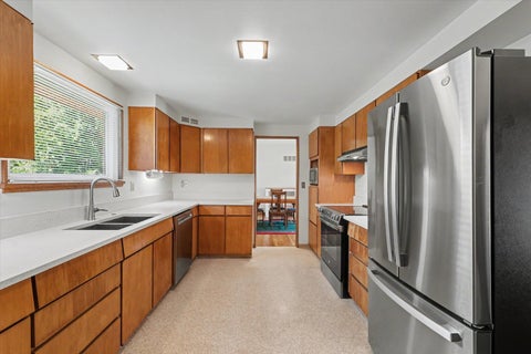 Tiny photo for 306 Sunnycrest Court W, Urbana, IL 61801 (MLS # 12650280)