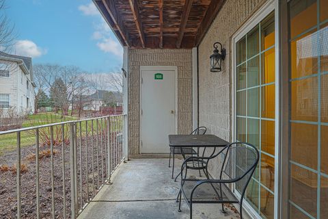 Tiny photo for 768 N Gary Avenue #103, Carol Stream, IL 60188 (MLS # 12577189)