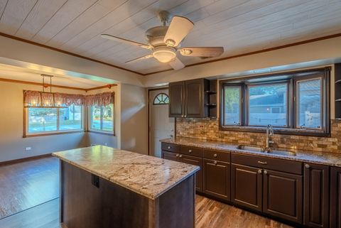 Tiny photo for 1116 N Westgate Road, Mount Prospect, IL 60056 (MLS # 12493207)