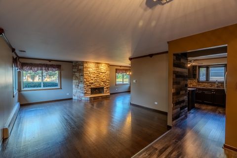 Tiny photo for 1116 N Westgate Road, Mount Prospect, IL 60056 (MLS # 12493207)