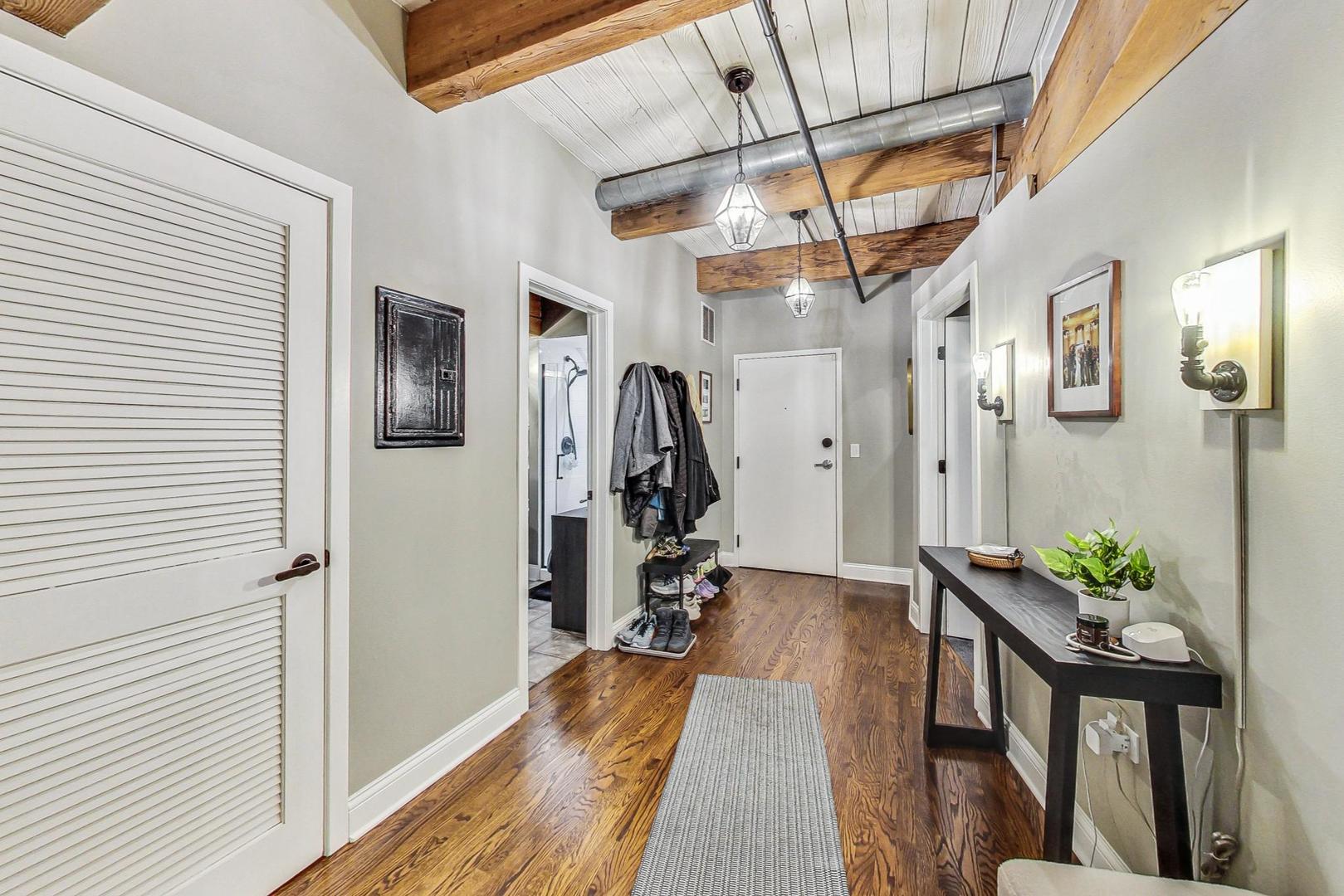 420 W Ontario Street 209
