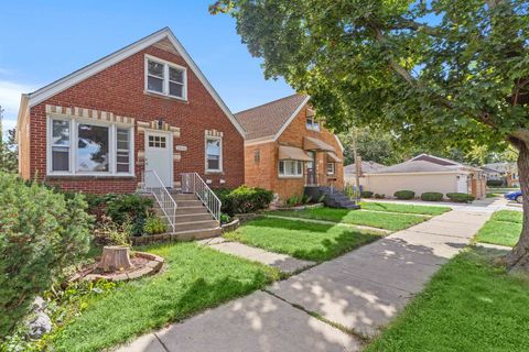 Tiny photo for 5345 N Neva Avenue, Chicago, IL 60656 (MLS # 12477119)