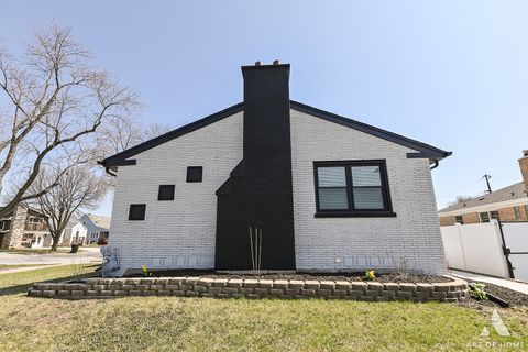 Tiny photo for Chicago, IL 60655 (MLS # 12649227)