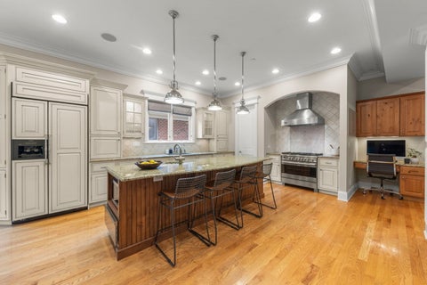 Tiny photo for 580 Lee Street, Glen Ellyn, IL 60137 (MLS # 12706251)