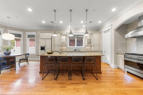 Tiny photo for 580 Lee Street, Glen Ellyn, IL 60137 (MLS # 12706251)