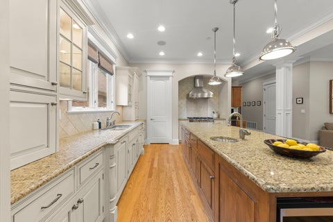 Tiny photo for 580 Lee Street, Glen Ellyn, IL 60137 (MLS # 12706251)