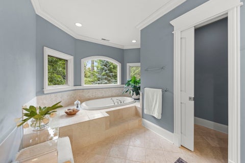 Tiny photo for 580 Lee Street, Glen Ellyn, IL 60137 (MLS # 12706251)