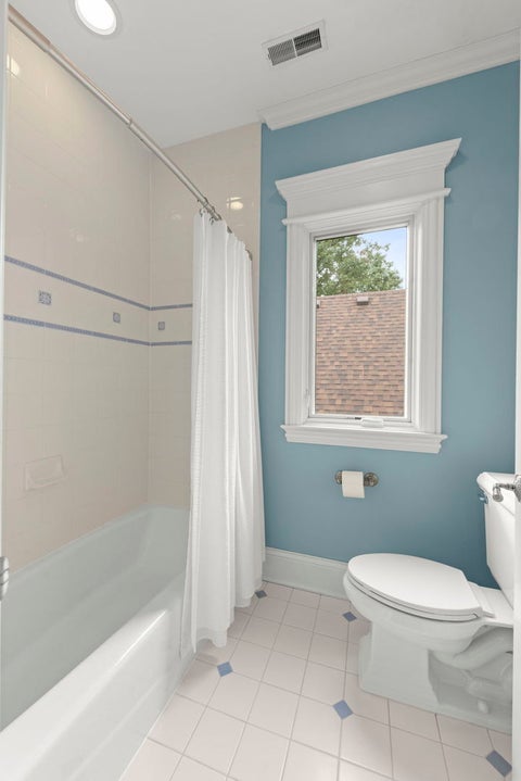 Tiny photo for 580 Lee Street, Glen Ellyn, IL 60137 (MLS # 12706251)