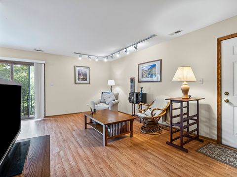 Tiny photo for 9535 S 53rd Avenue #3S, Oak Lawn, IL 60453 (MLS # 12488046)
