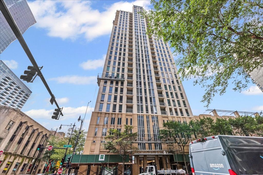 Photo for 1250 S Michigan Avenue #907, Chicago, IL 60605 (MLS # 12454714)
