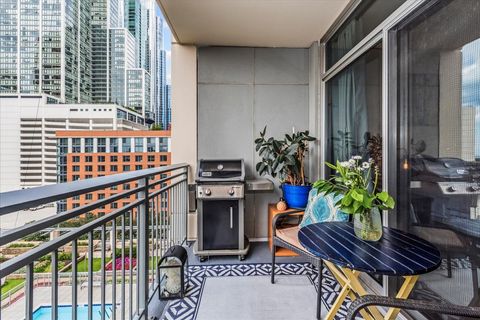 Tiny photo for 1250 S Michigan Avenue #907, Chicago, IL 60605 (MLS # 12454714)