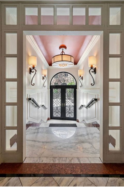 Tiny photo for 39 E Schiller Street #1E, Chicago, IL 60610 (MLS # 12587587)