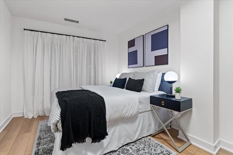 Tiny photo for 39 E Schiller Street #1E, Chicago, IL 60610 (MLS # 12587587)
