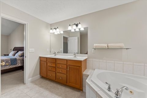 Tiny photo for 5101 Stonebridge Drive, Champaign, IL 61822 (MLS # 12621068)