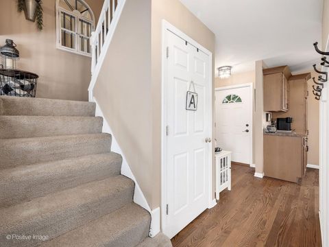 Tiny photo for 877 Manchester Course, Geneva, IL 60134 (MLS # 12662208)