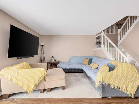 Tiny photo for 877 Manchester Course, Geneva, IL 60134 (MLS # 12662208)