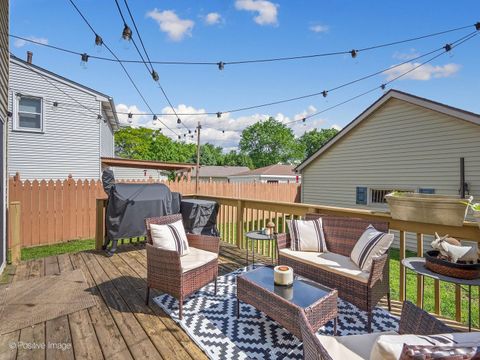Tiny photo for 877 Manchester Course, Geneva, IL 60134 (MLS # 12662208)