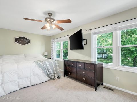 Tiny photo for 877 Manchester Course, Geneva, IL 60134 (MLS # 12662208)