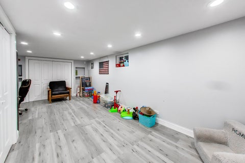 Tiny photo for 9448 N Oak Avenue, Des Plaines, IL 60016 (MLS # 12665692)
