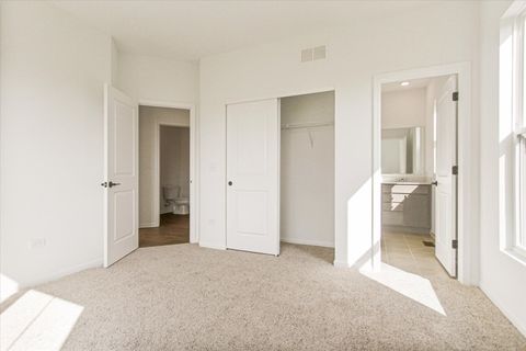 Tiny photo for 26101 W Sherwood Circle, Plainfield, IL 60585 (MLS # 12472052)